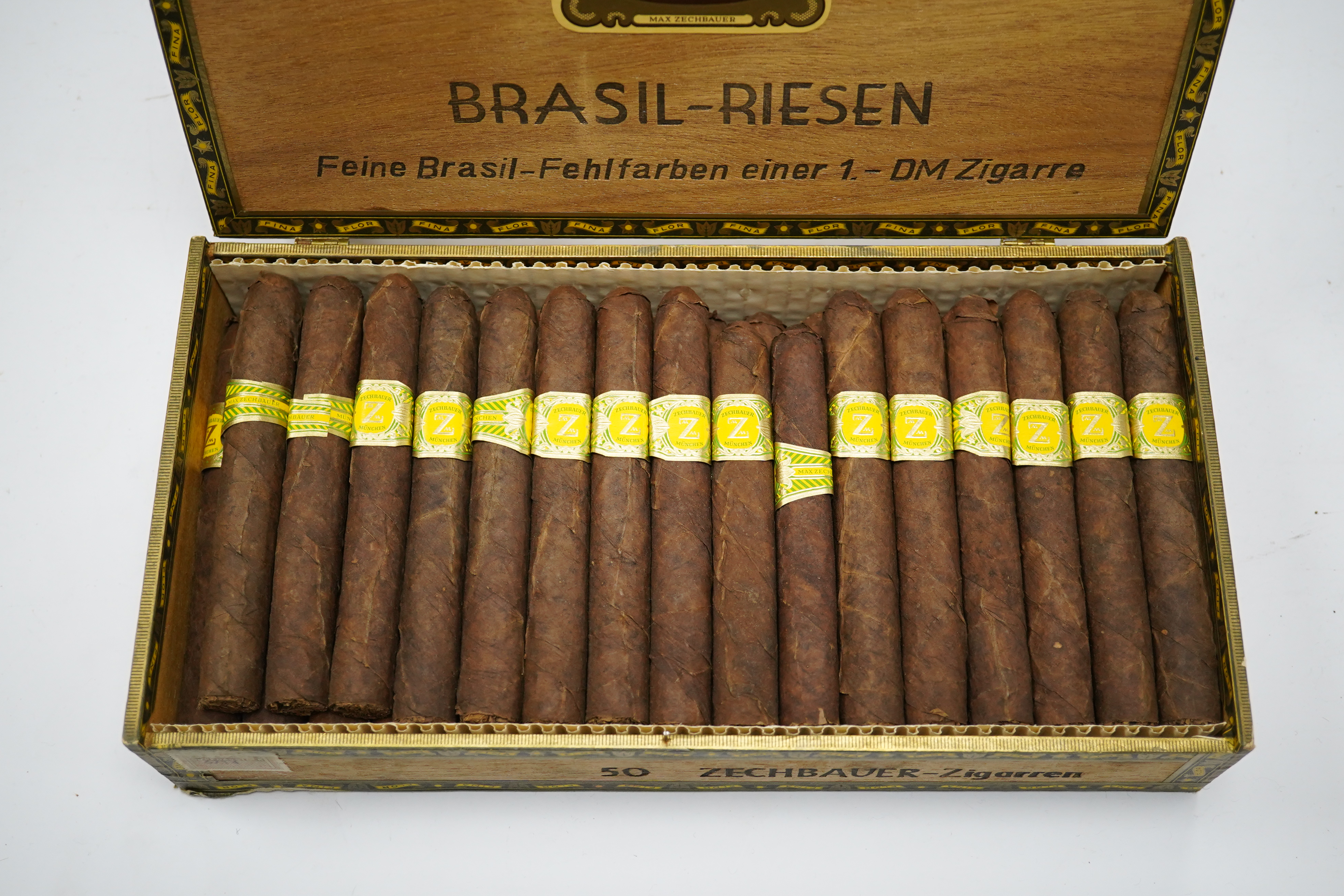 Cased cigars: Max Zechbauer Brasil-Riesen, full set of 50. Condition - box opened, storage unknown